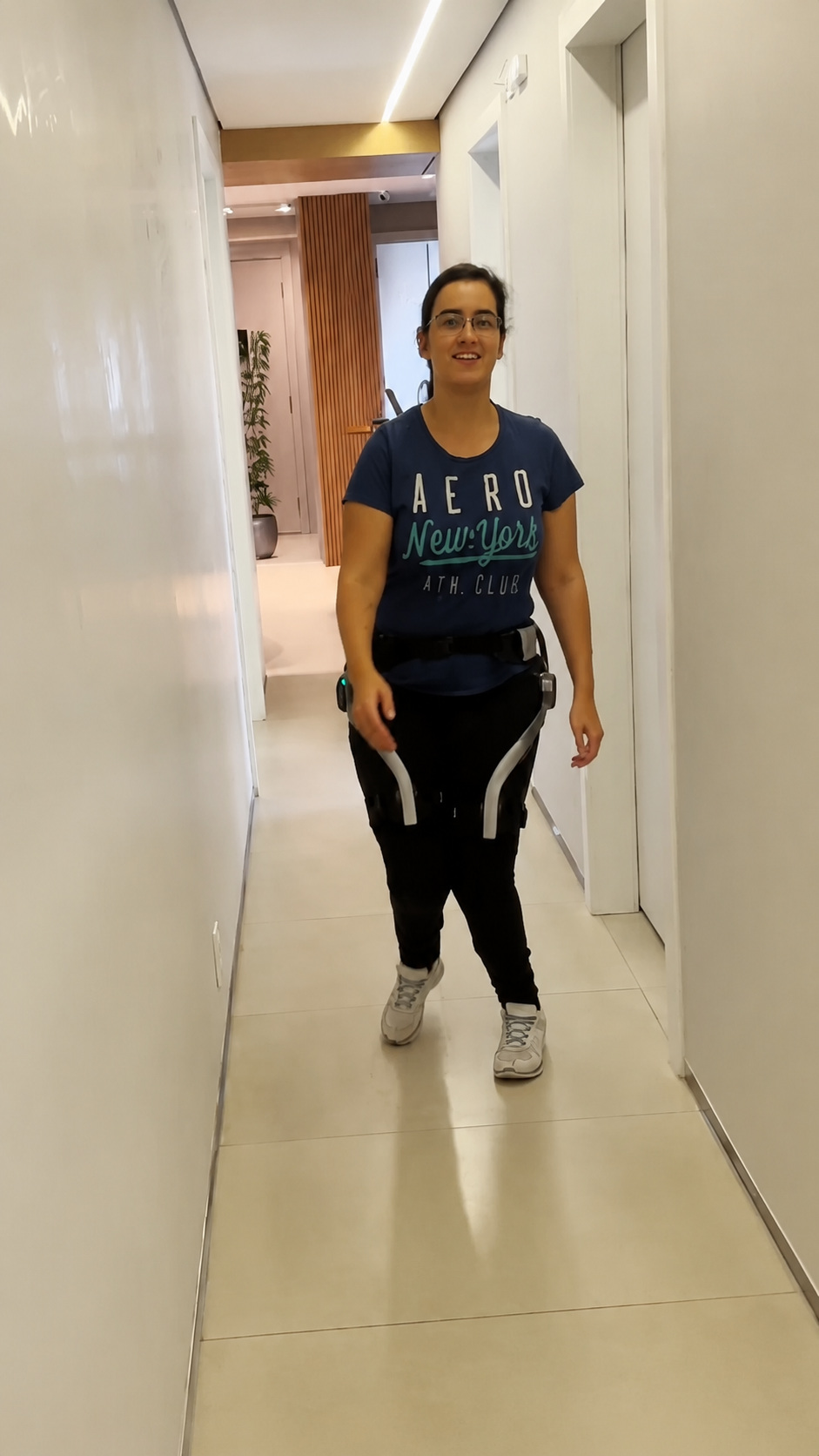 Treino assistido com exoesqueleto